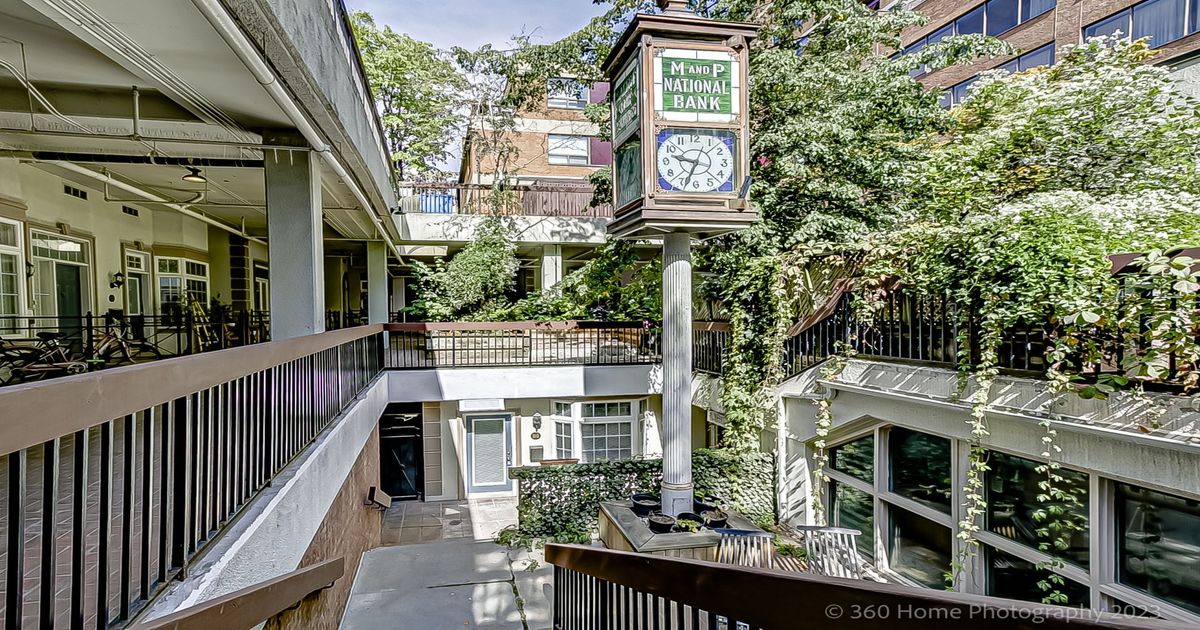 78 St Patrick Street Toronto