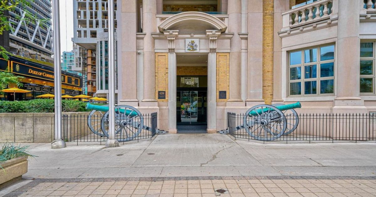 426 University Avenue Toronto