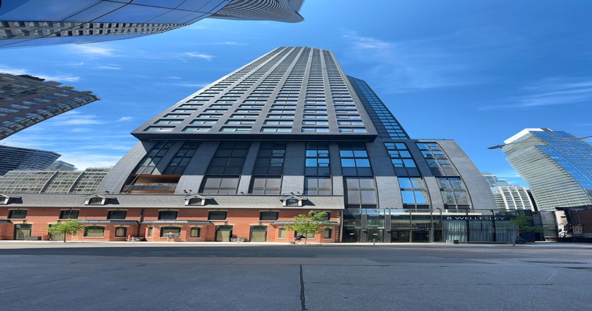 8 Wellesley Street W Toronto