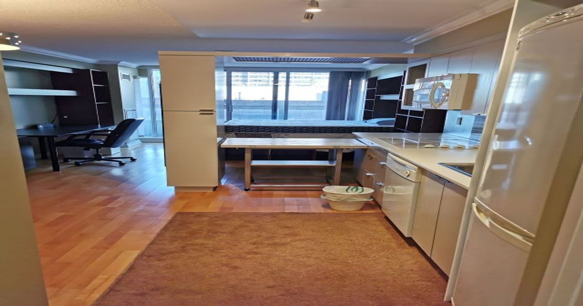 111 Elizabeth Street Toronto