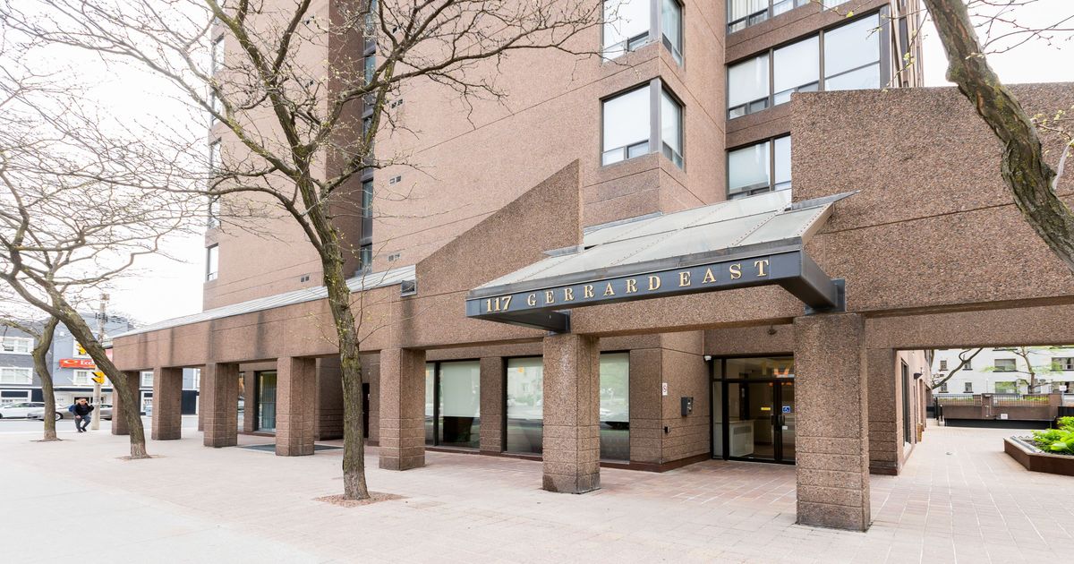 117 Gerrard Street E Toronto