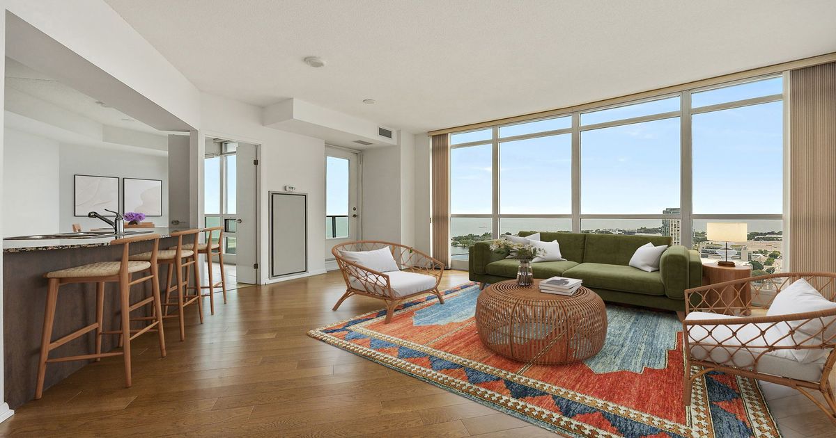 215 Fort York Boulevard Toronto