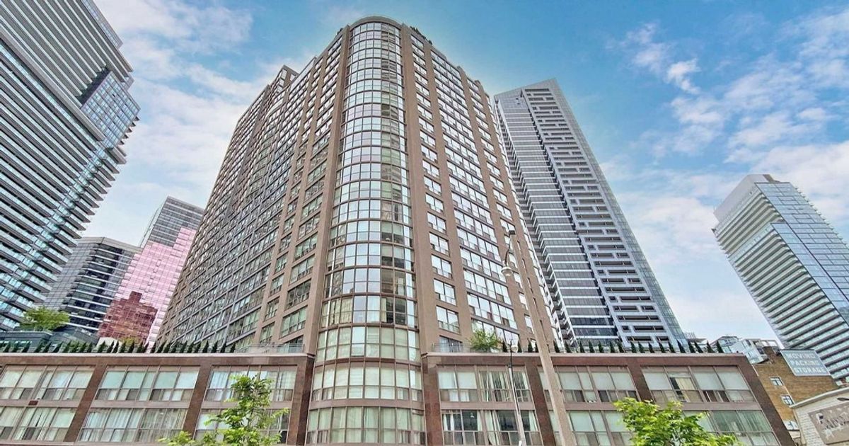 24 Wellesley Street W Toronto