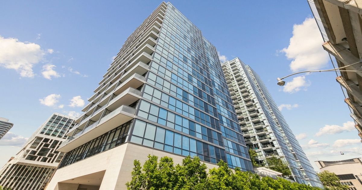 210 Simcoe Street Toronto