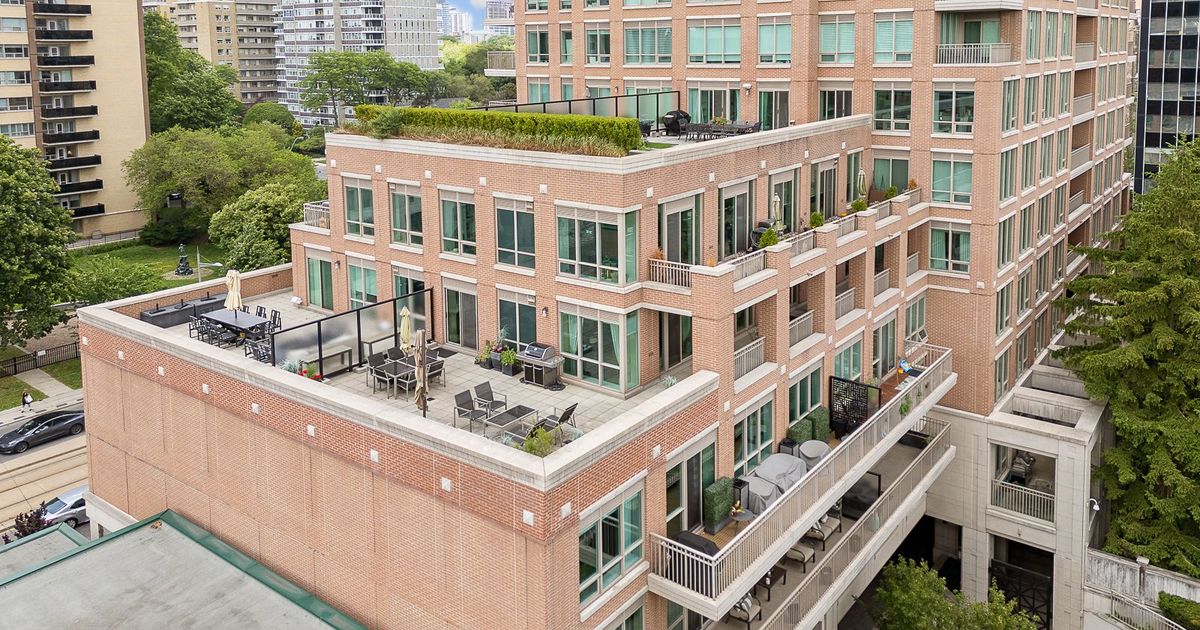 155 St Clair Avenue W Toronto