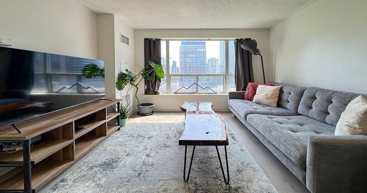 889 Bay Street Toronto