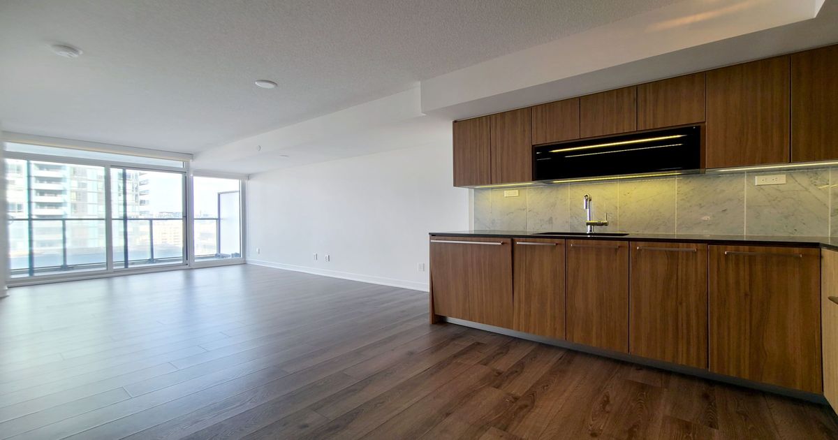 70 Queens Wharf Road Toronto