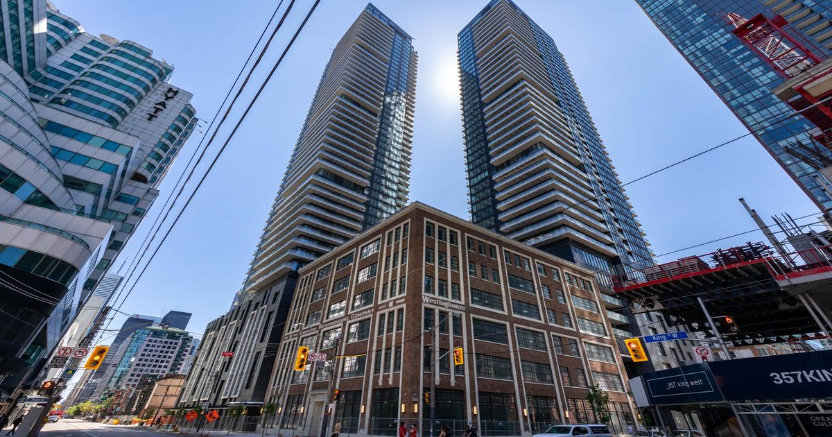 125 Blue Jays Way Toronto