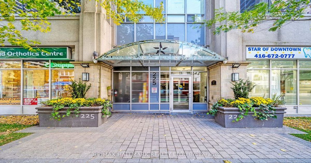 225 Wellesley Street E Toronto