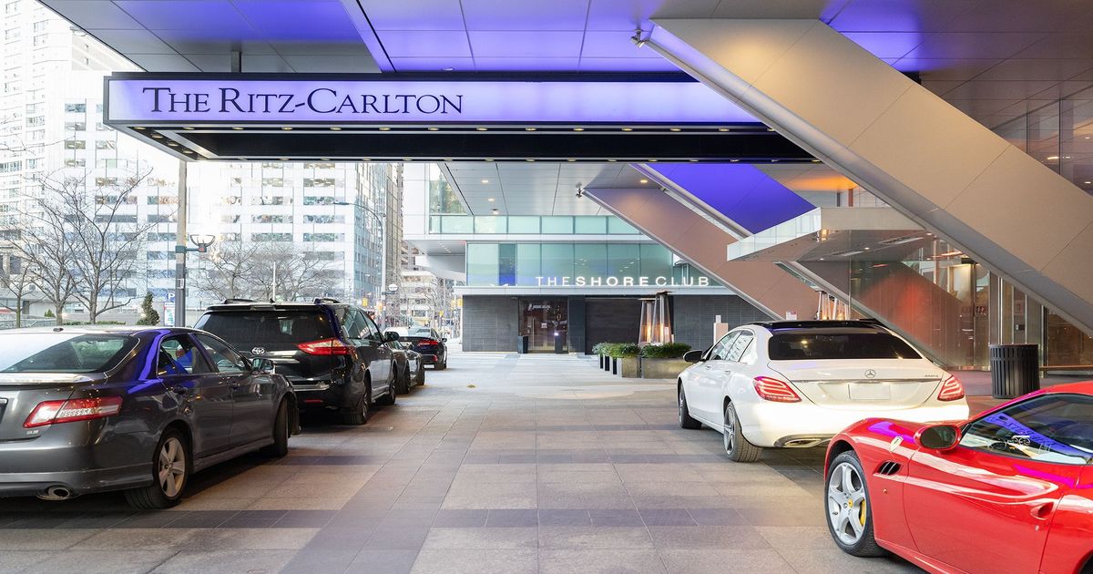 183 Wellington Street W Toronto