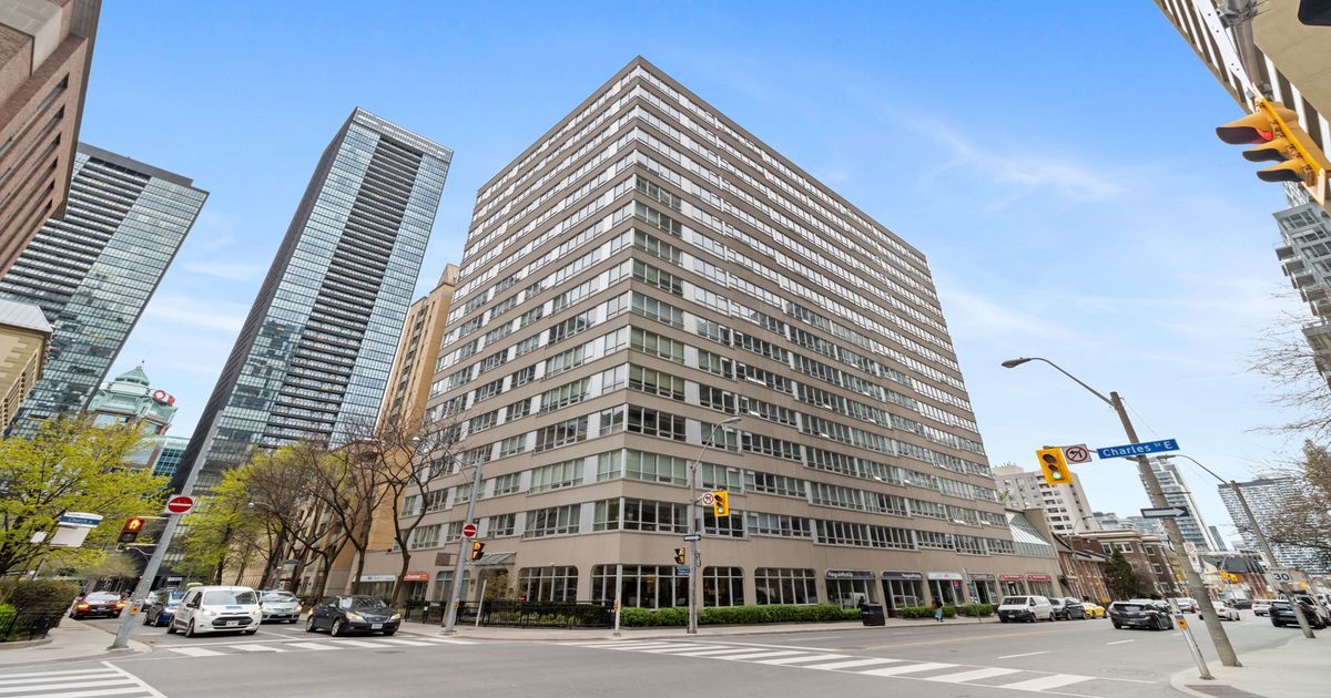 71 Charles Street E Toronto