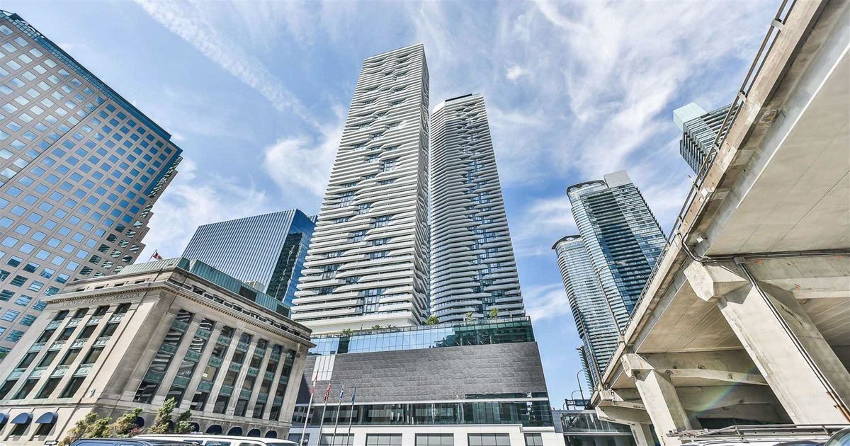 88 Harbour Street Toronto
