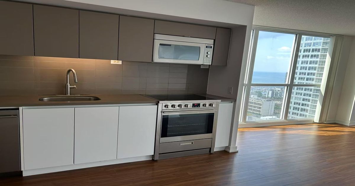 75 Queens Wharf Road Toronto