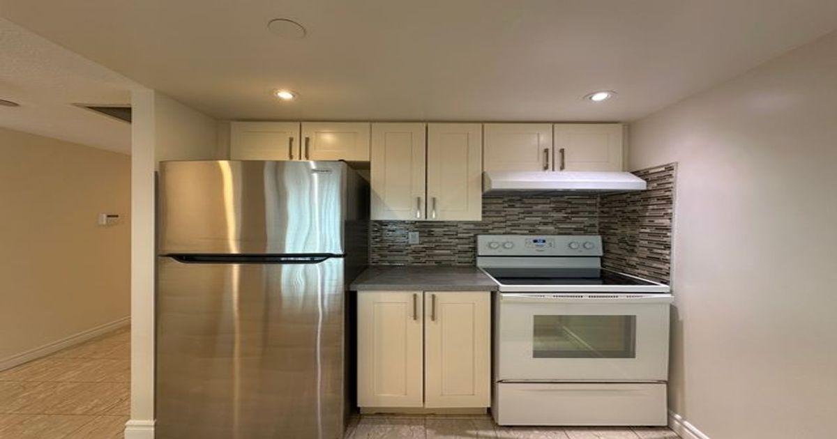 38 Elm Street Toronto