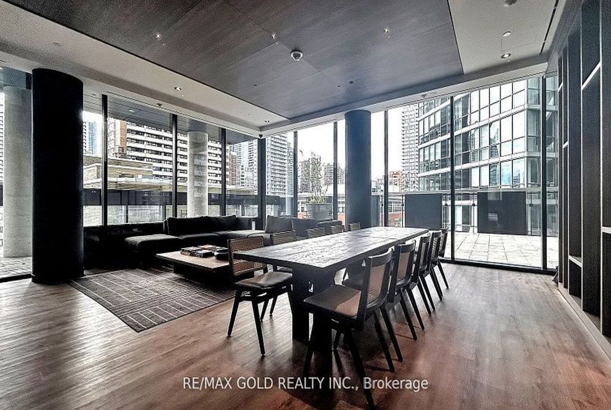img-gallery