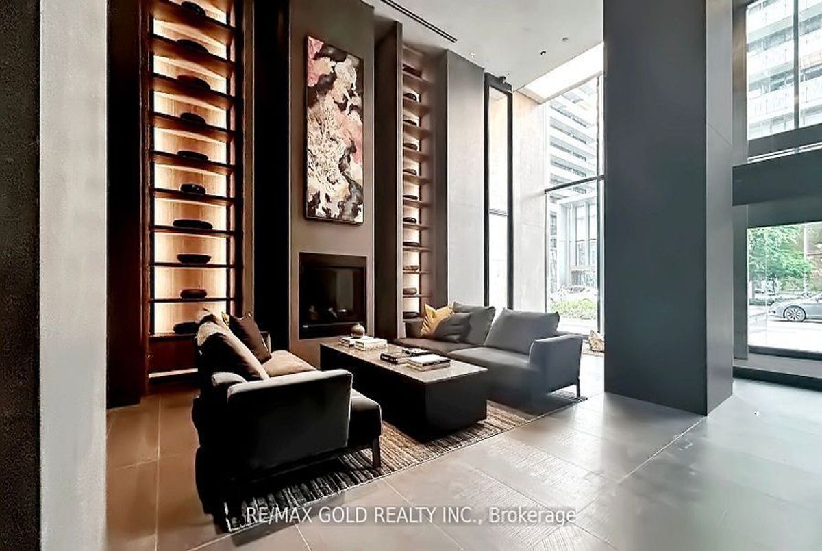 img-gallery