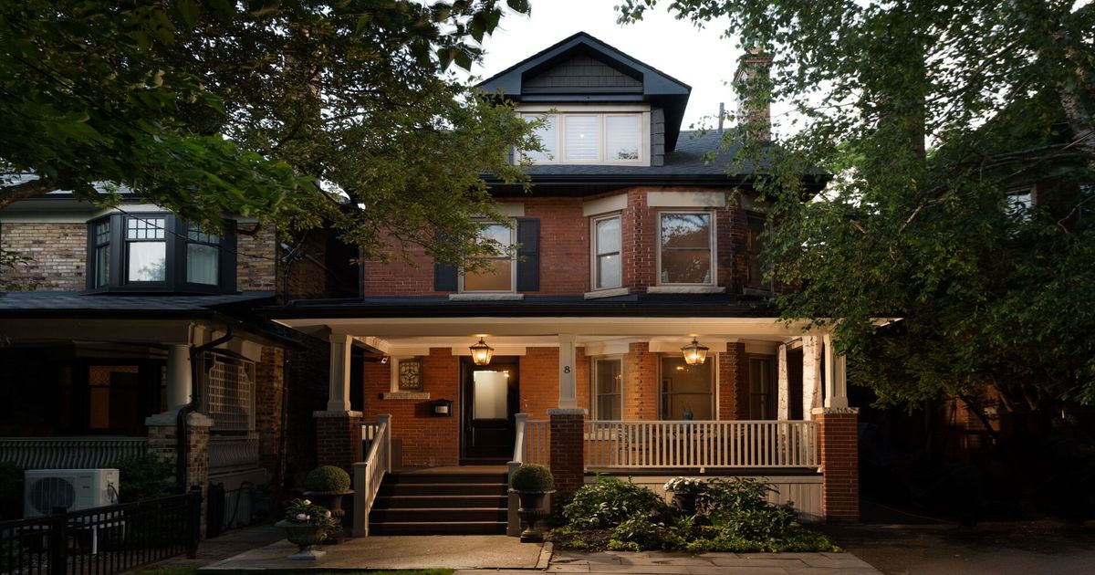 8 Edgewood Crescent Toronto