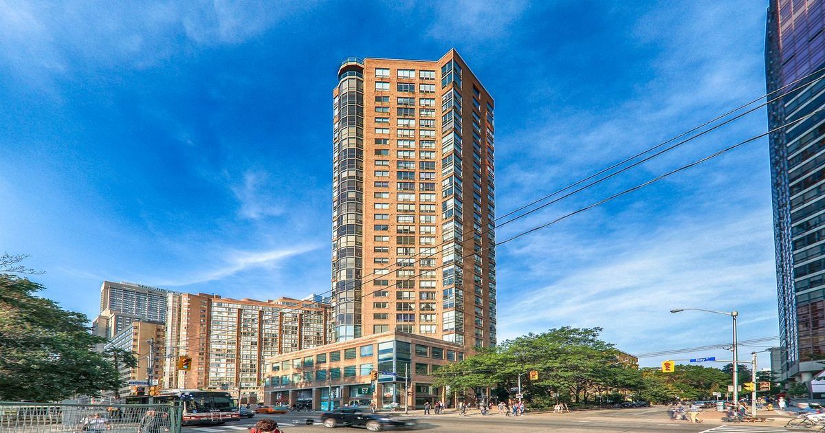 44 St Joseph Street Toronto