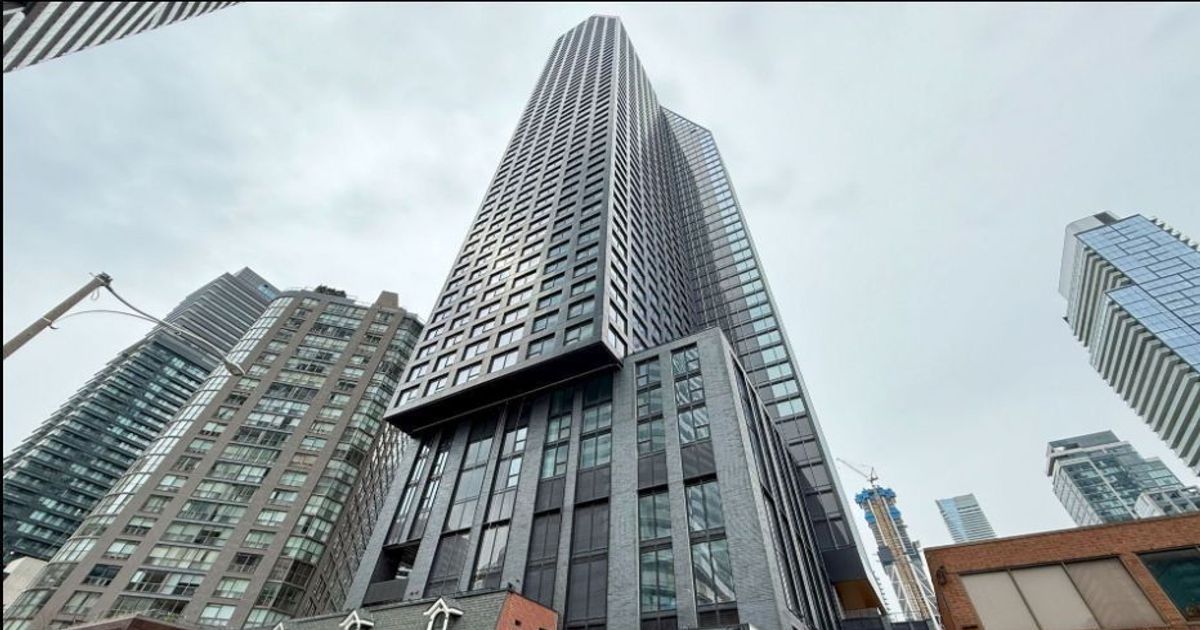 8 Wellesley Street Toronto