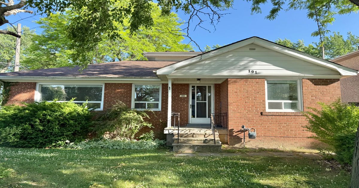 191 Mckee Avenue Toronto