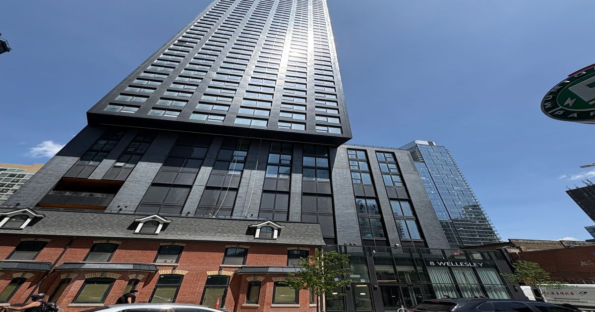8 Wellesley Street W Toronto