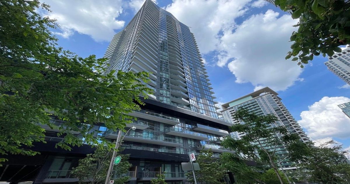 30 Roehampton Avenue Toronto