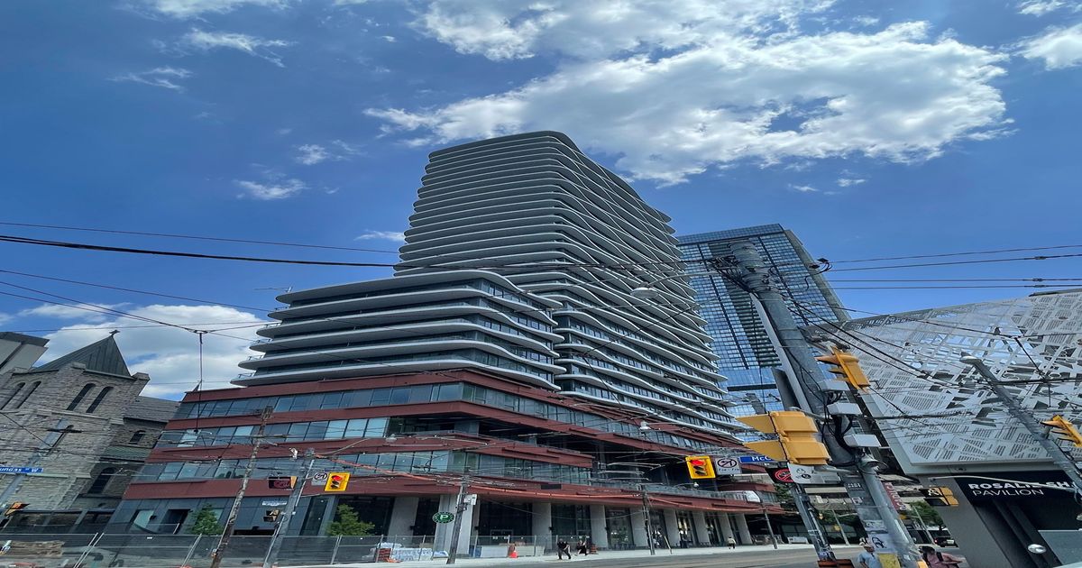 280 Dundas Street W Toronto