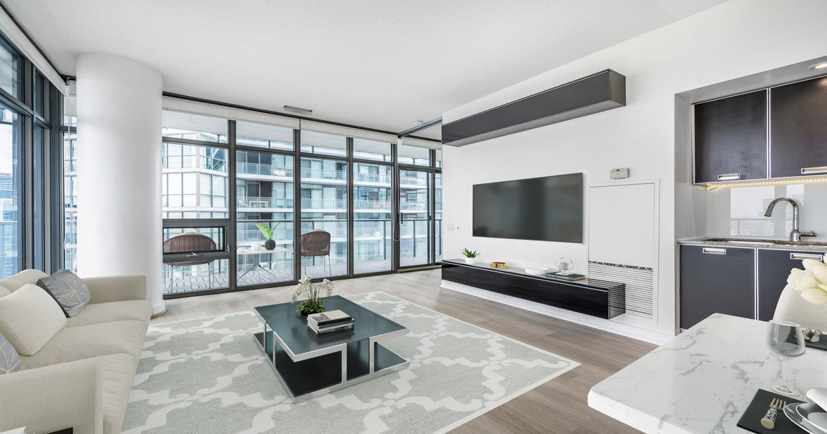 33 Charles Street E Toronto
