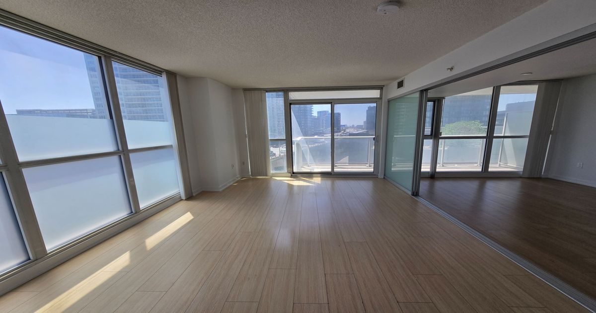 75 Queens Wharf Road Toronto