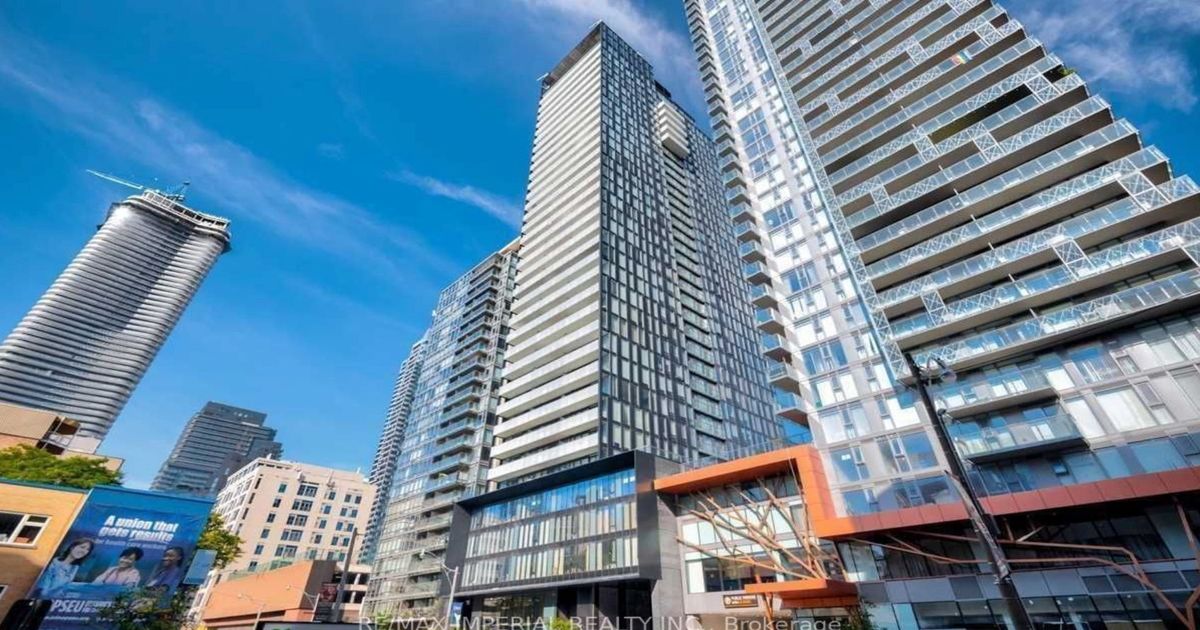 28 Wellesley Street E Toronto