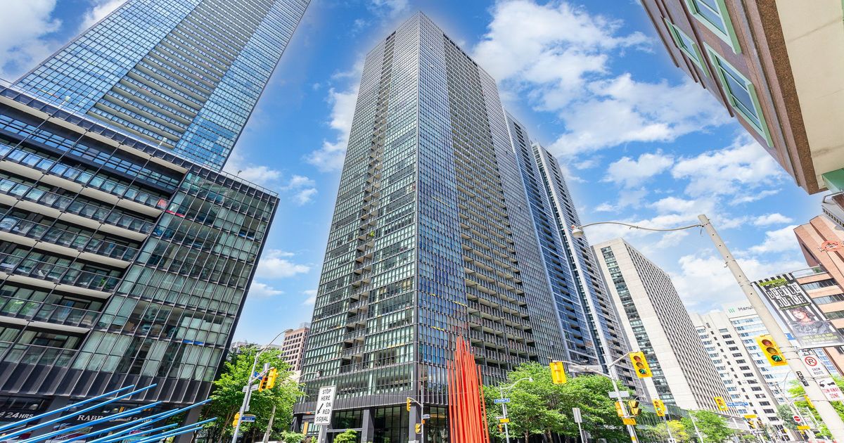 110 Charles Street E Toronto