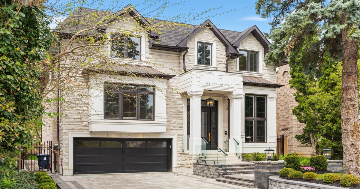148 Munro Boulevard Toronto