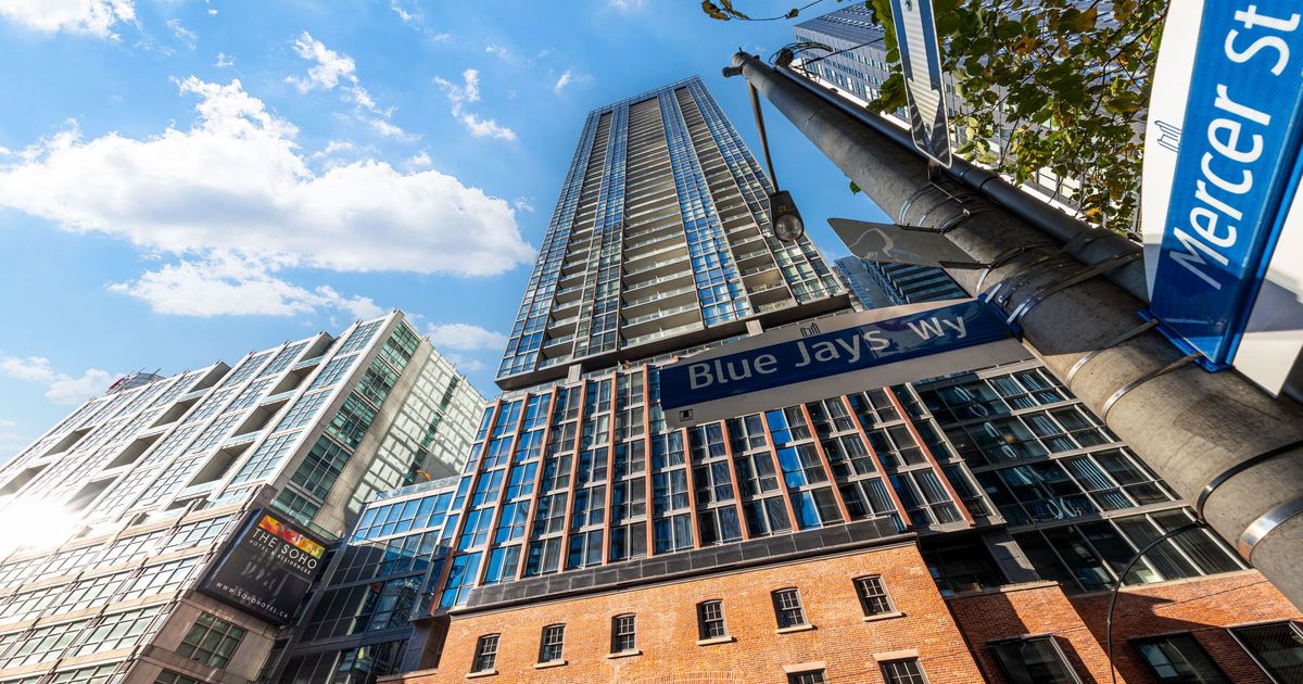 88 Blue Jays Way Toronto