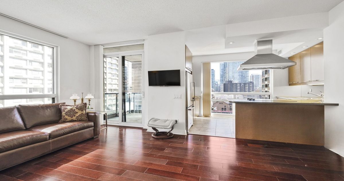 1121 Bay Street Toronto