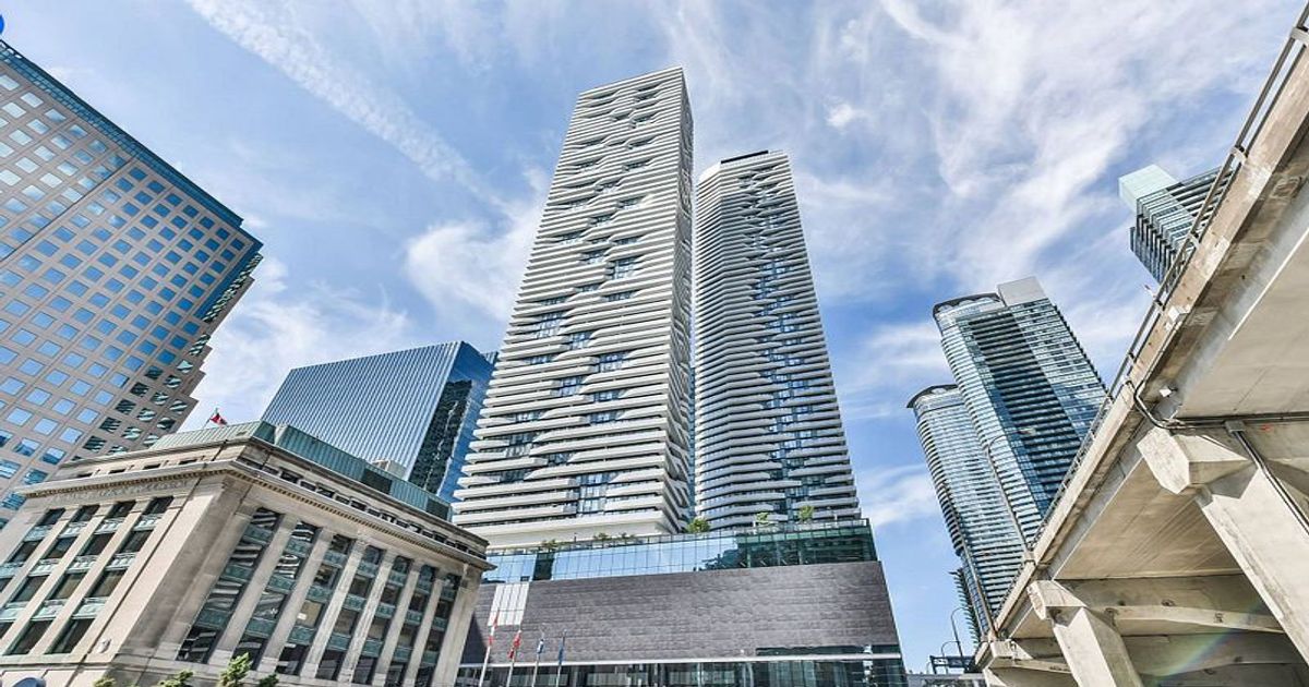 88 Harbour Street Toronto