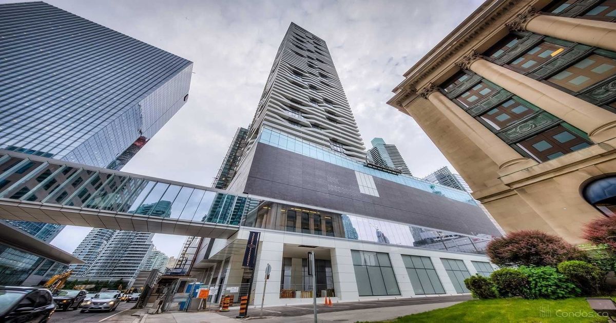 88 Harbour Street Toronto