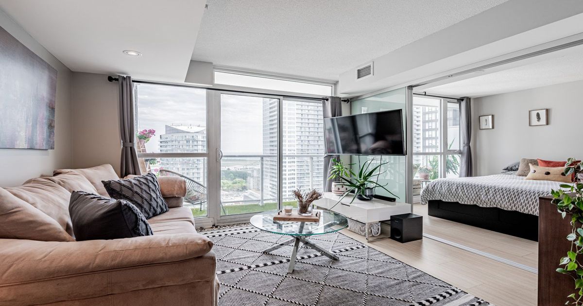 85 Queens Wharf Road Toronto