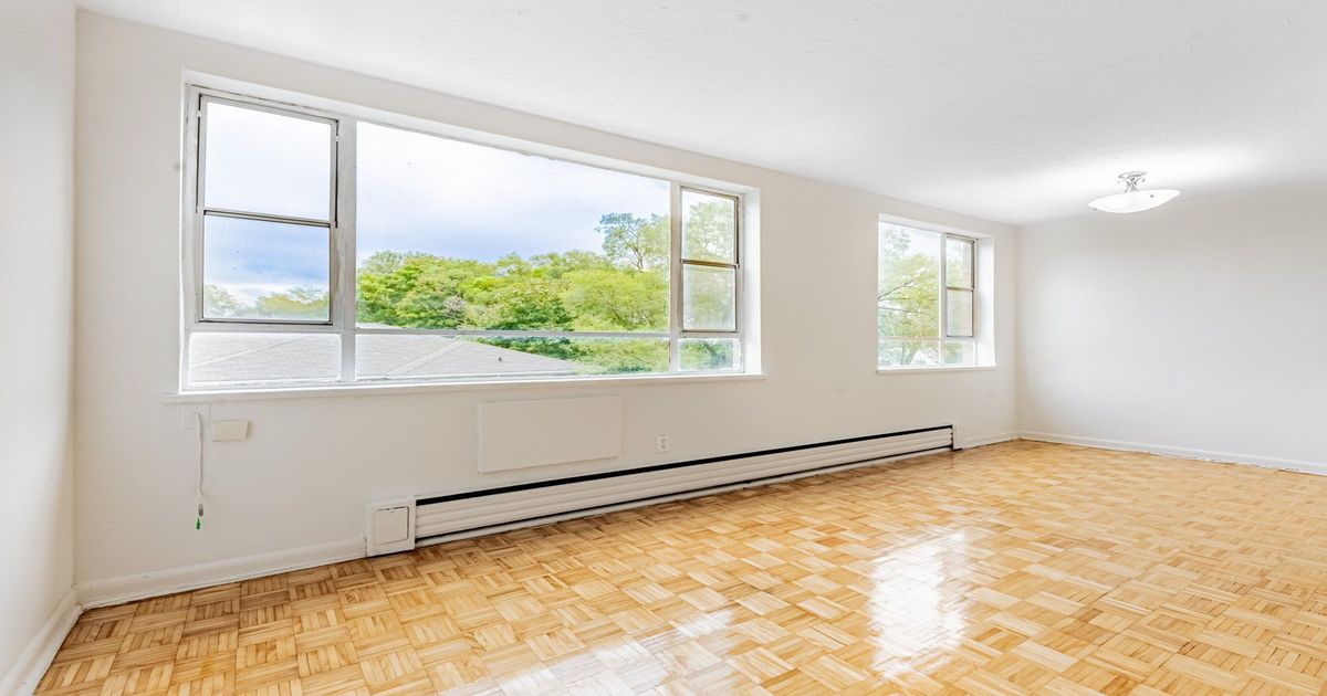2895 Bathurst Street Toronto