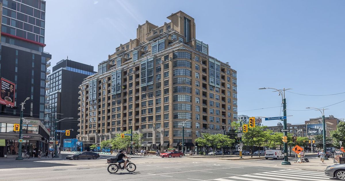 438 Richmond Street W Toronto