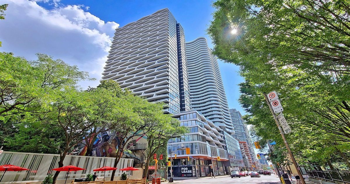 85 Wood Street Toronto