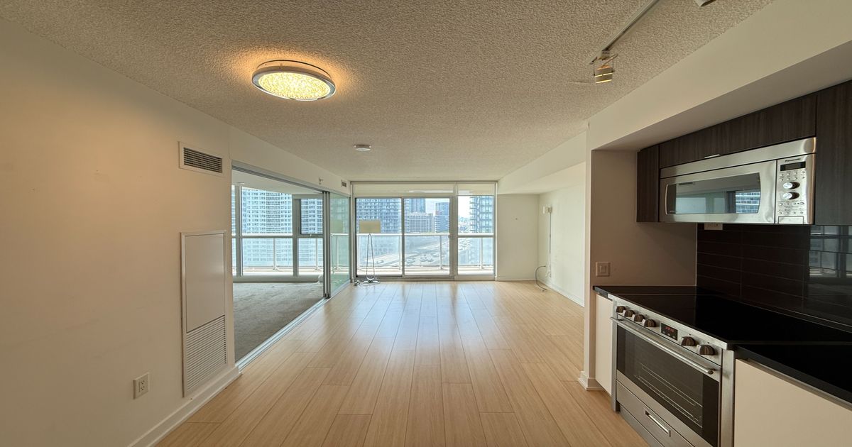 75 Queens Wharf Road Toronto