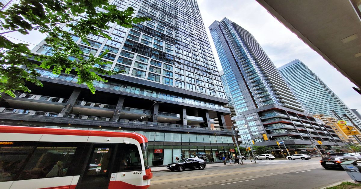 181 Dundas Street E Toronto