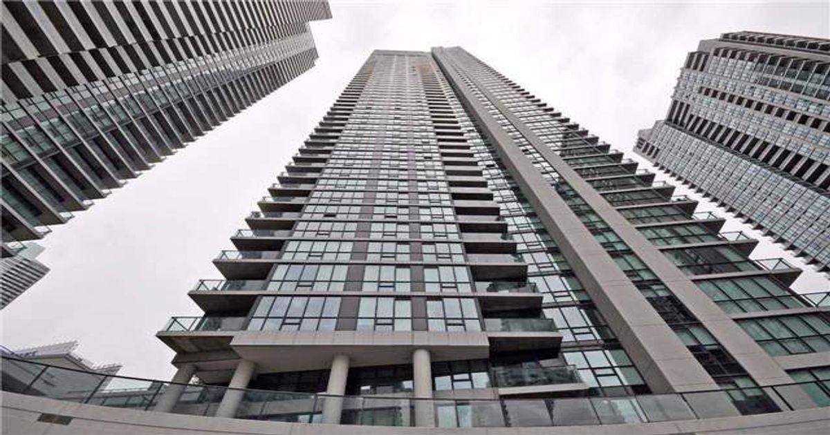 18 Harbour Street Toronto