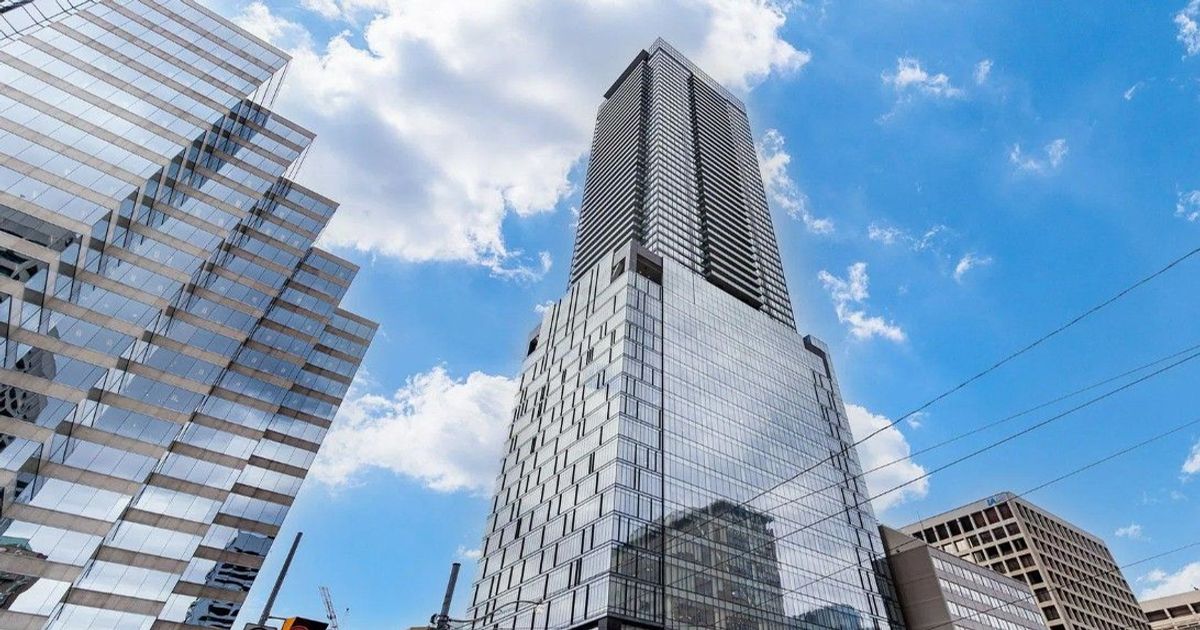 488 University Avenue Toronto
