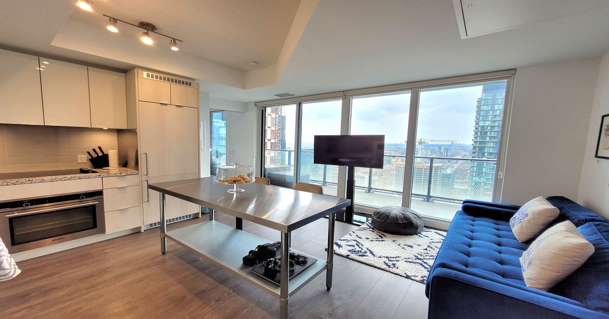 115 Blue Jays Way Toronto