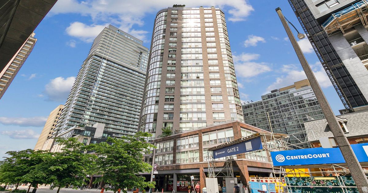 24 Wellesley Street W Toronto