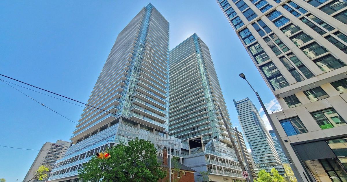 99 Broadway Avenue Toronto