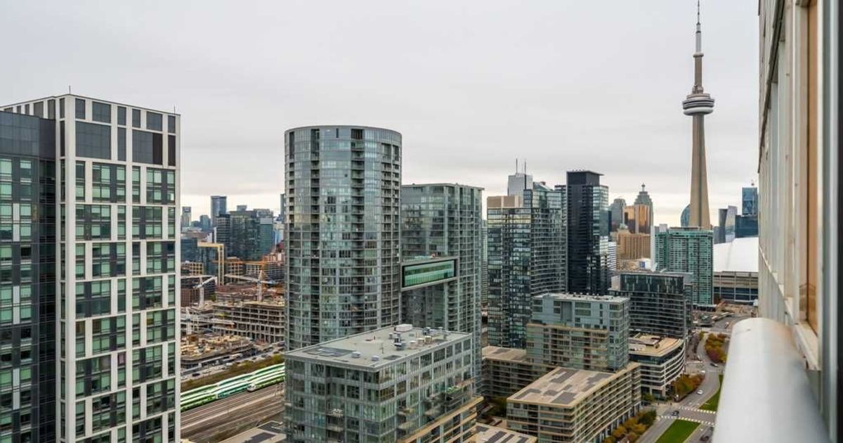 85 Queens Wharf Road Toronto