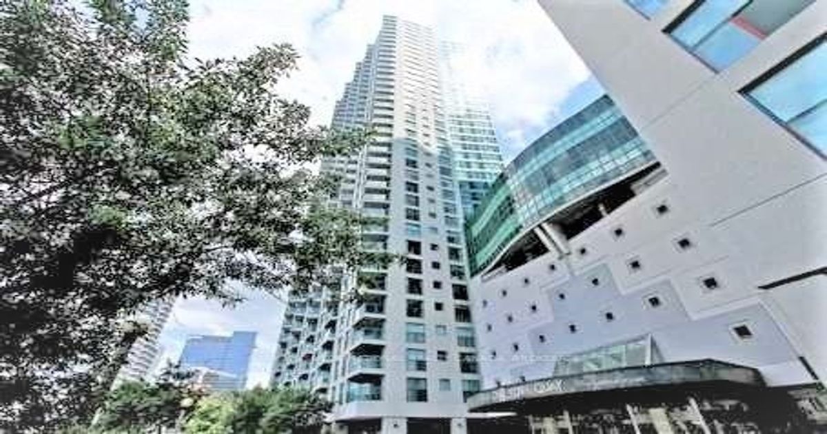 99 Harbour Square Toronto