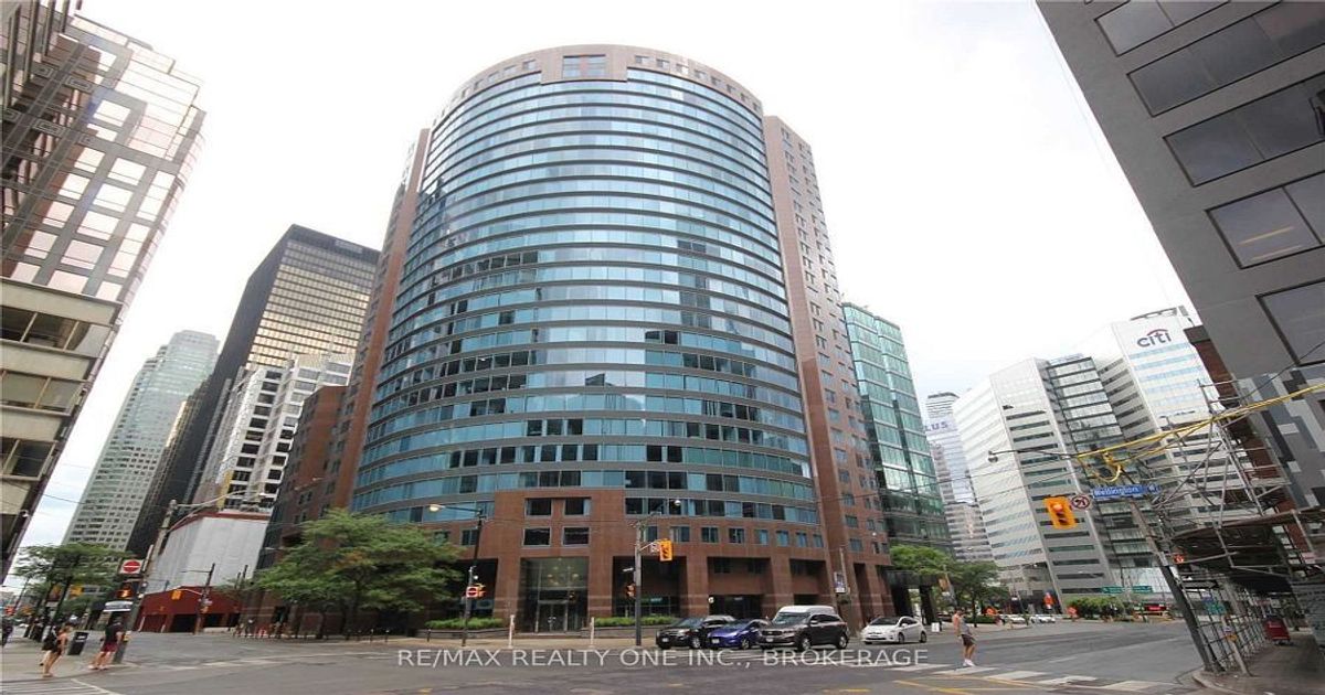 33 University Avenue Toronto